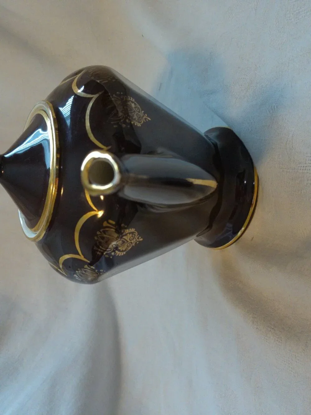 Hall Teapot Vintage Brown with Gold